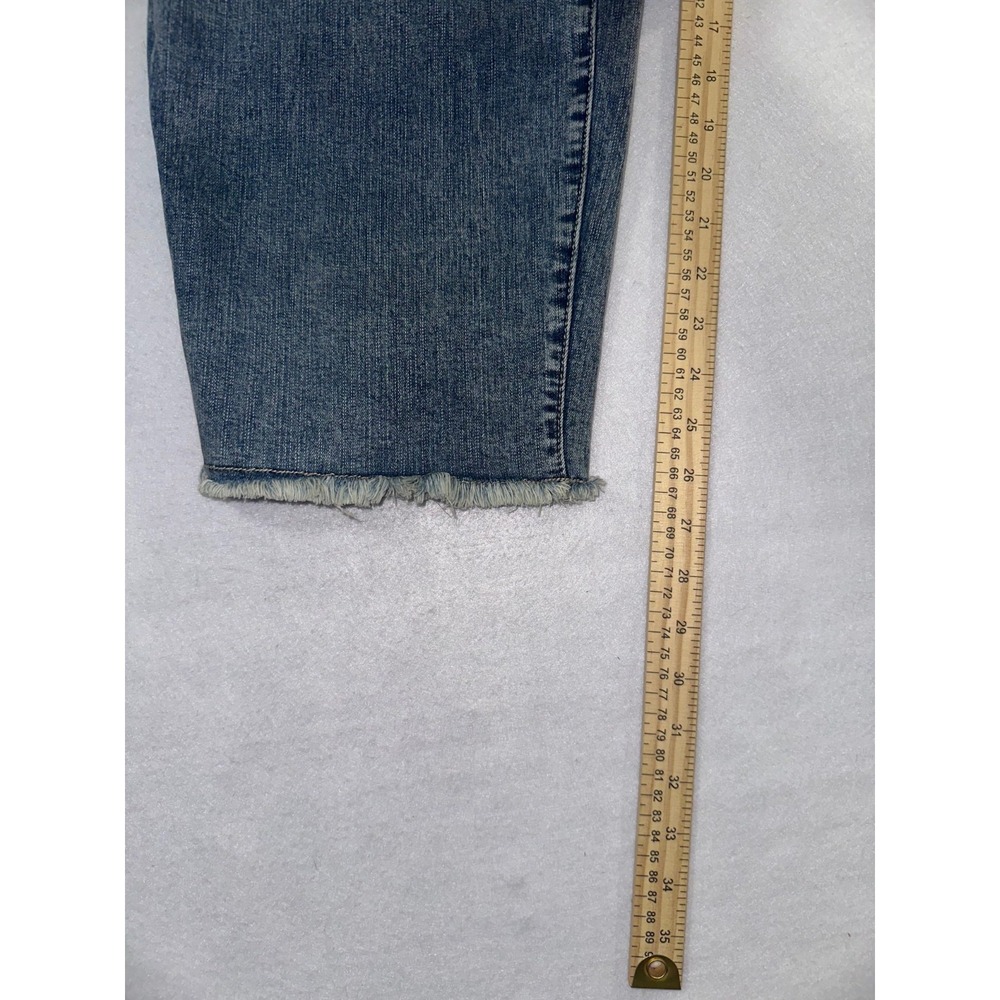 Torrid Crop Boyfriend Vintage Stretch Mid Rise Women's Distressed Jeans Size 26 - Picture 6 of 9